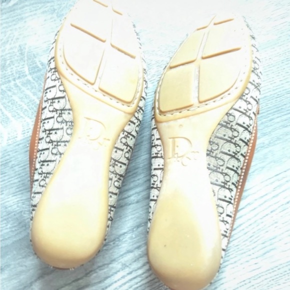 Authentic DIOR flats sz 37 - Picture 3 of 3